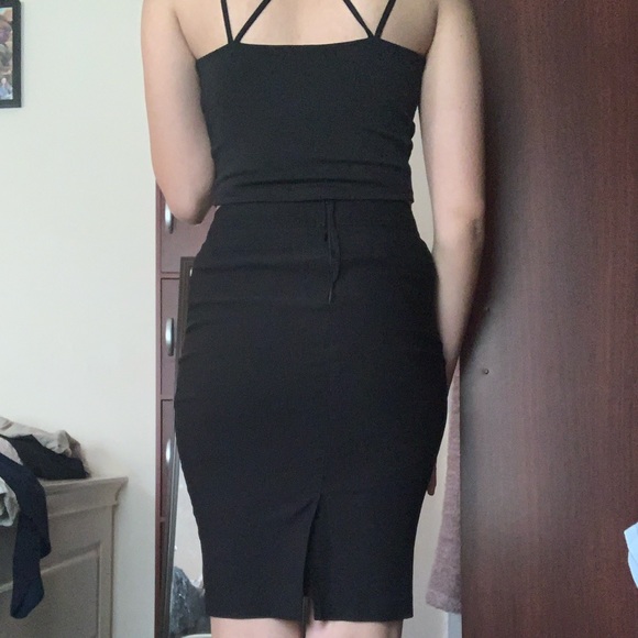 Black pencil skirt - Picture 3 of 3